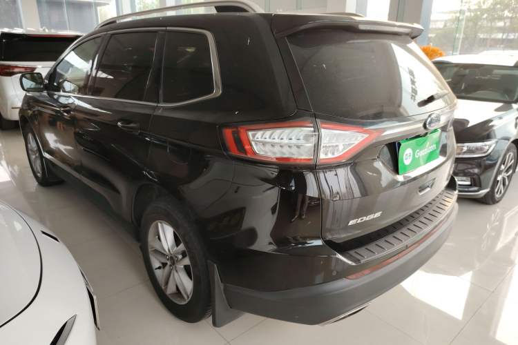 Used Ford Edge 2017 EcoBoost 245 Two-Drive Platinum Edition 5 Seats