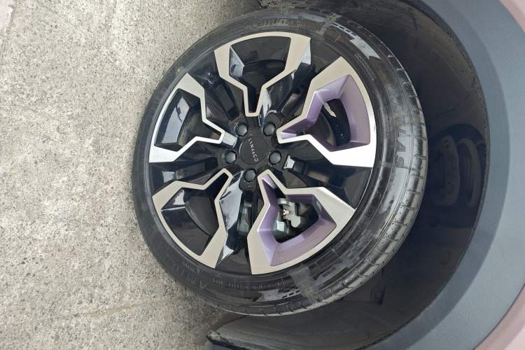 Used Lynk & Co 06 2023 Remix 1.5T Shero Right Front Wheel Hub