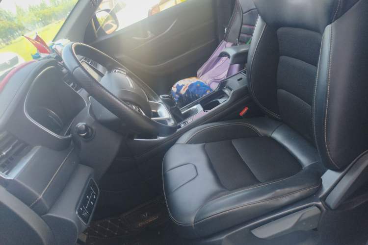 Used CHANGAN OSHAN COS1 2020 1.5T Manual Fashionable Smart Connectivity 7-Seater