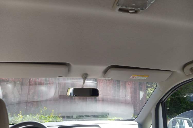 Used Nissan NV200 2018 1.6L CVT Luxury Model Headliner