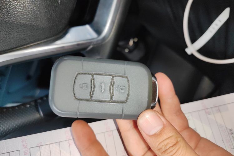 Used Chevrolet Cavalier 2020 325T Automatic Enjoyment Edition Vehicle Key