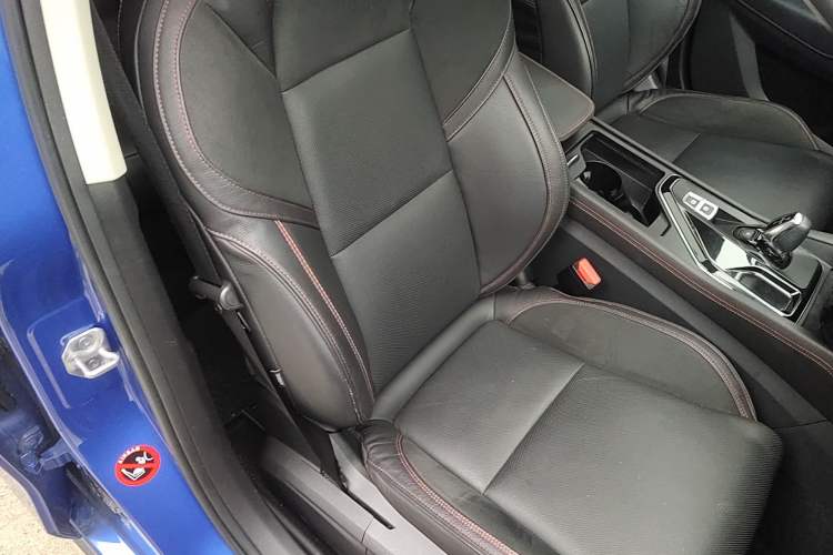 Used Lynk & Co 02 2018 1.5T DCT Two-Wheel Drive Pro Version China V Emission Standard Right Front Seat