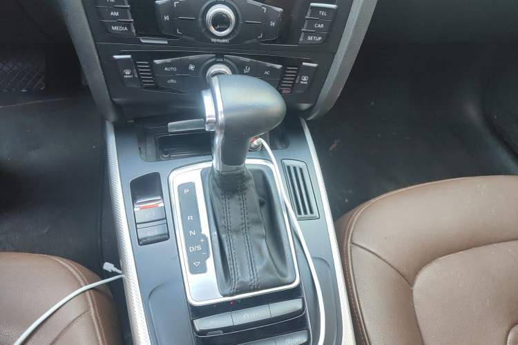 Used Audi A4L 2013 35 TFSI Automatic Standard Model
