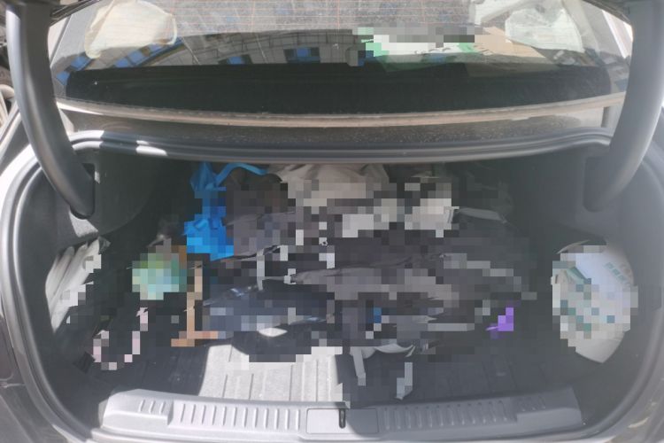 Used Lincoln Z 2022 iXiang Luxury Edition Trunk