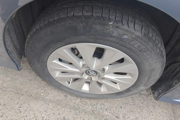 Used Toyota Corolla 2022 Dual-Motor 1.8L E-CVT Pioneer Edition
