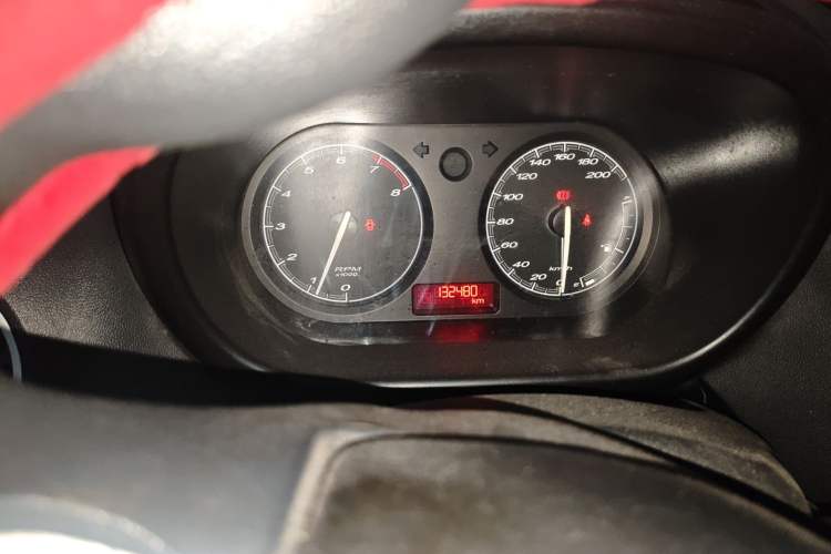 Used MG 3 2013 1.3L Manual Comfort Edition Odometer Close Up