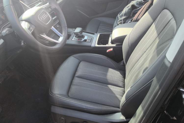 Used Audi Q5L 2023 40T Fashionable and Elegant Version