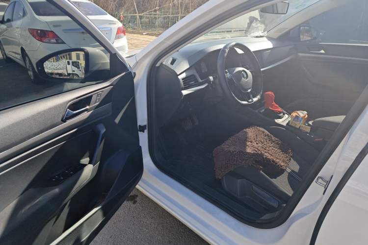 Used Volkswagen Lavida 2021 1.5L Automatic Fashion Edition