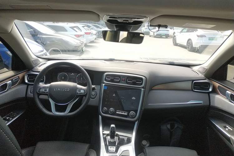 Used Lynk & Co 01 2019 2.0T Two-Wheel-Drive Pro Version China VI Standard