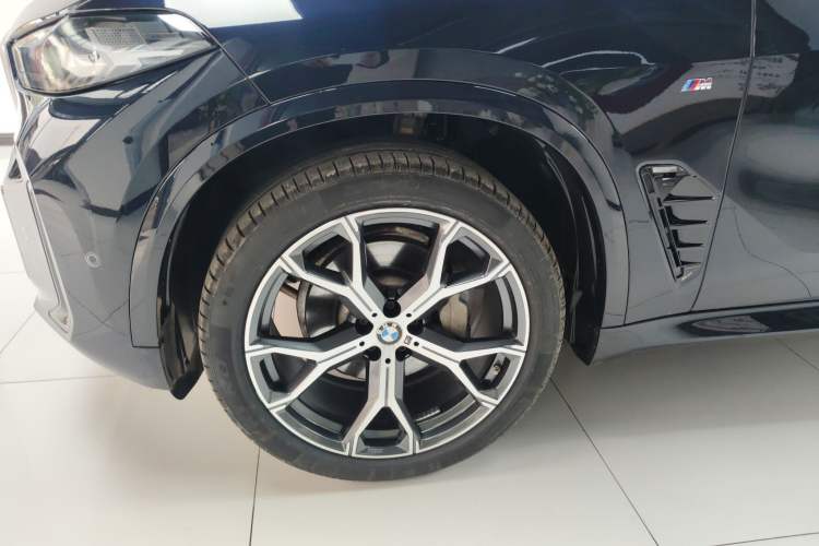 Used BMW X5 2023 xDrive 30Li Luxury M Sport Night Edition Package
