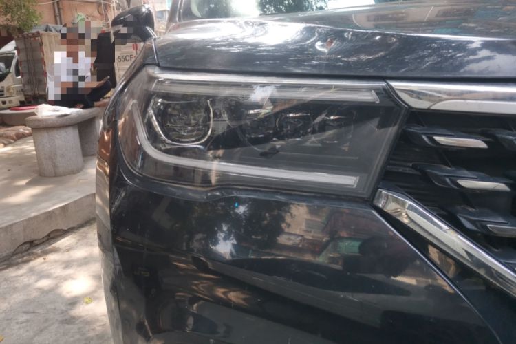 Used Brilliance V7 2018 280T DCT Luxury Model 5 Seats Right Front Headlight