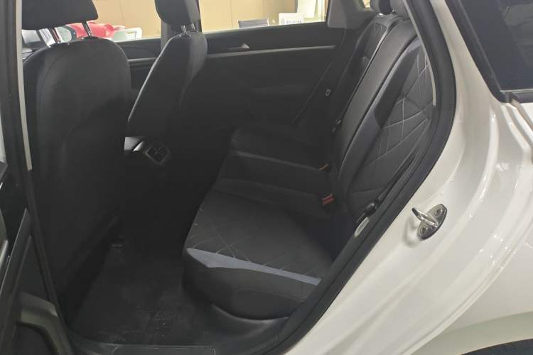 Used Volkswagen Lavida 2024 1.5L Automatic DeYi Edition Left Rear Seat