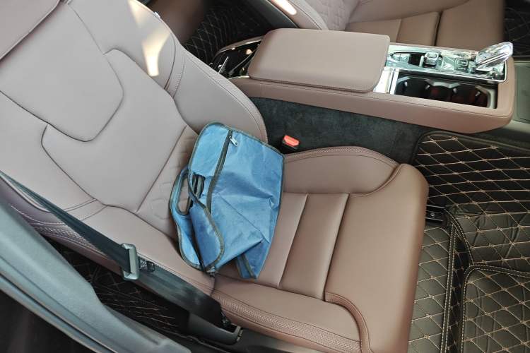 Used Volvo S90 2026 B5 Zhiyuan Luxury Edition
