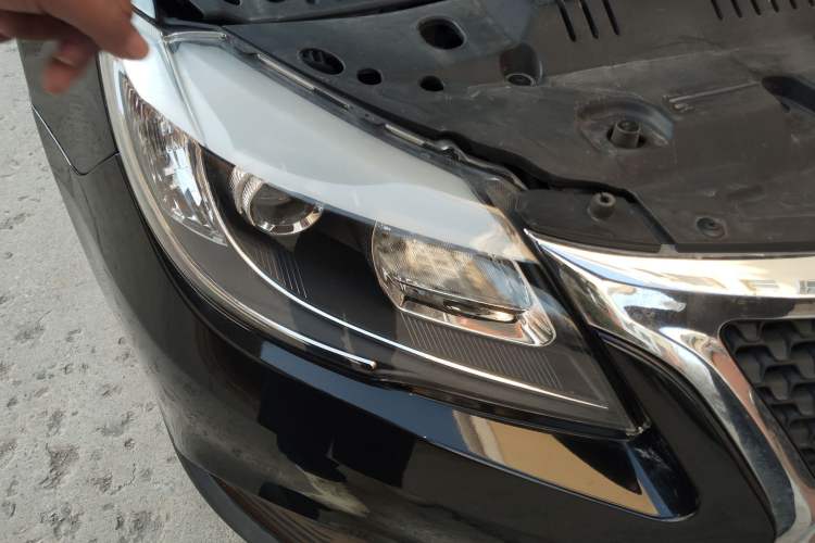 Used BYD G6 2013 2.0L Manual Luxury Version