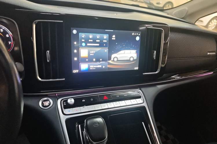 Used GAC Trumpchi M8 2021 Master Series 390T Ultimate Edition Audio And AC Panel