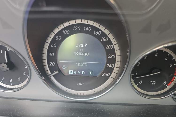 Used Mercedes-Benz E-Class 2011 E 260 L CGI Fashion Model
