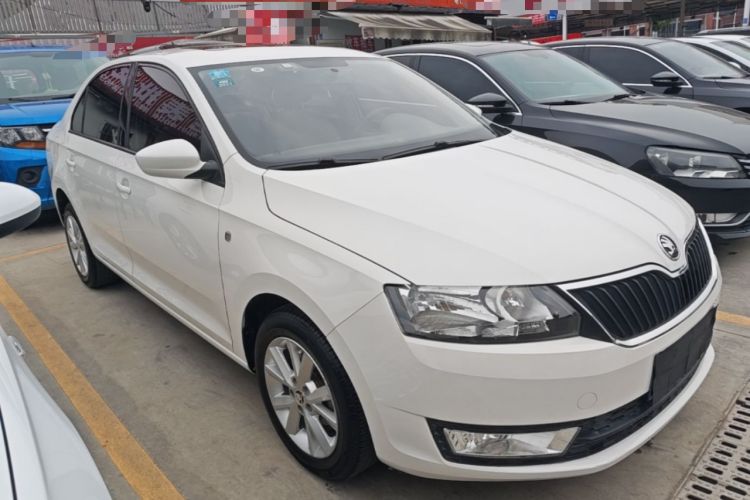 Used Skoda Rapid 2016 1.6L Automatic Chuanxing Edition Front Right 45 Deg