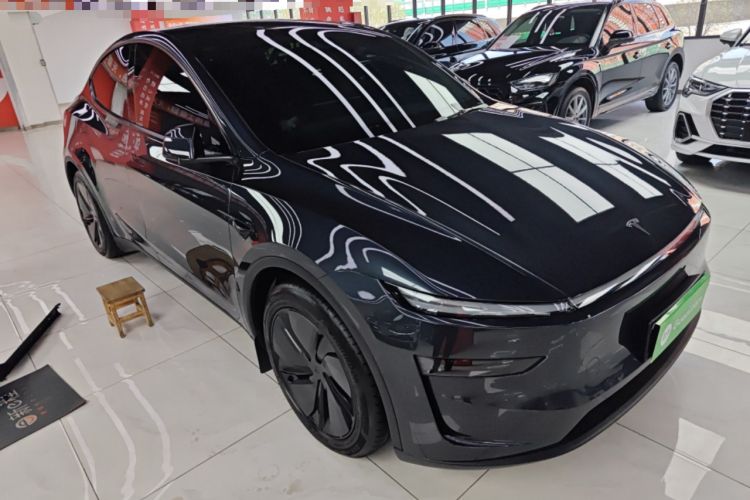 Used Tesla Model Y 2025 Long-Range All-Wheel Drive First Edition