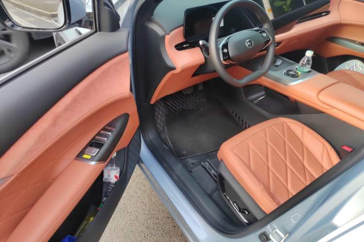 Used CHANGAN CS75 PLUS 2025 4th Generation 1.5T New Blue Whale Smart Flagship Version Driver Seat