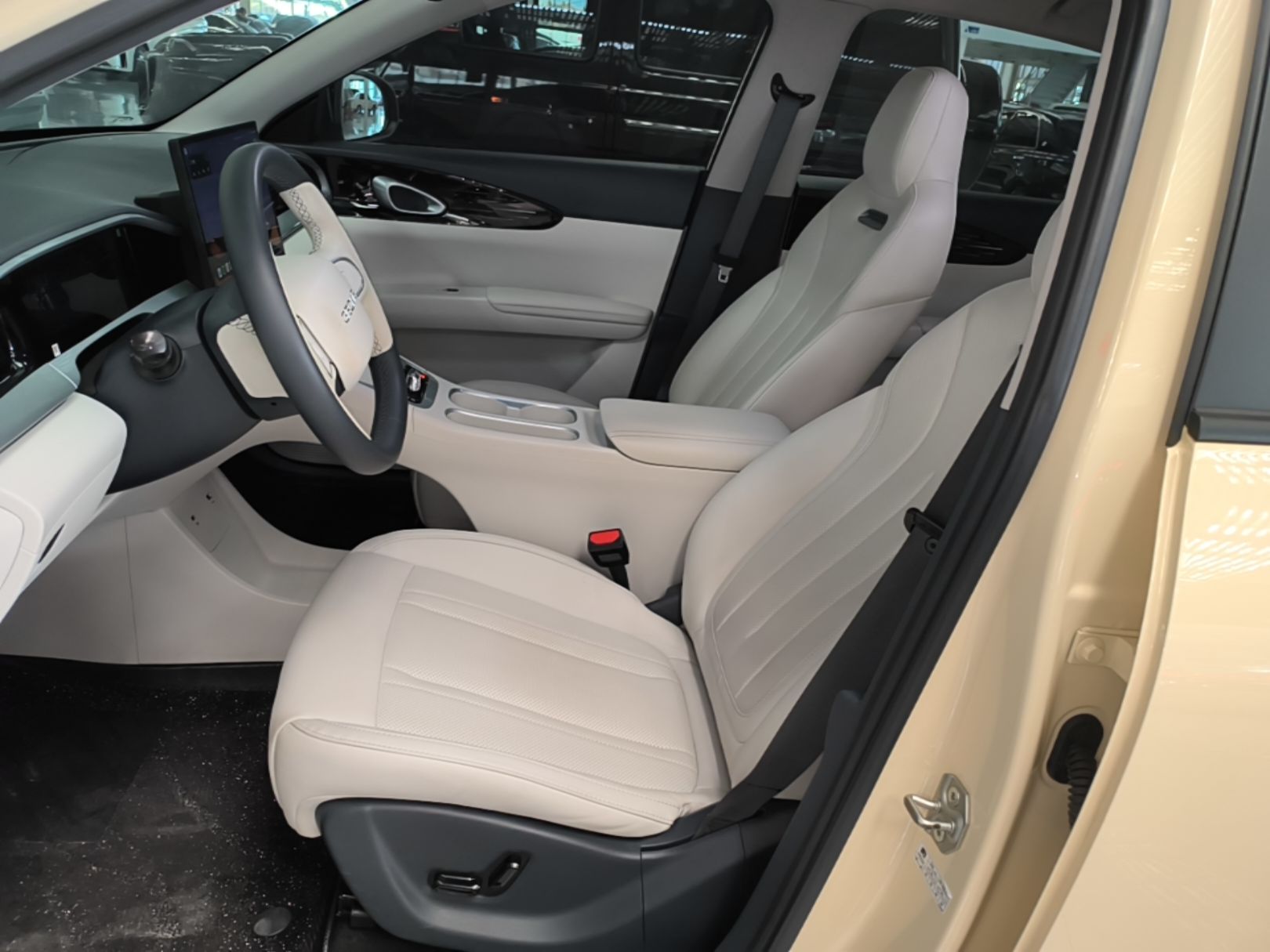 Geely Galaxy Geome 2025 UP 410km Exploration Edition — снимка 17