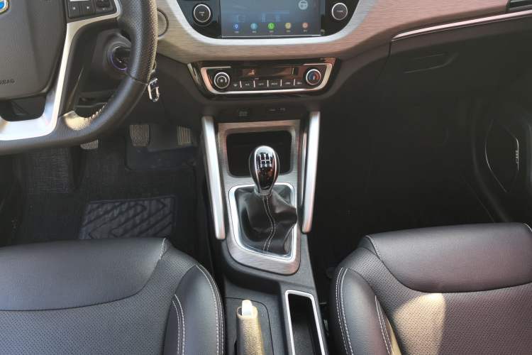 Used Geely Auto Vision X3 2017 1.5L Manual Luxury Model
