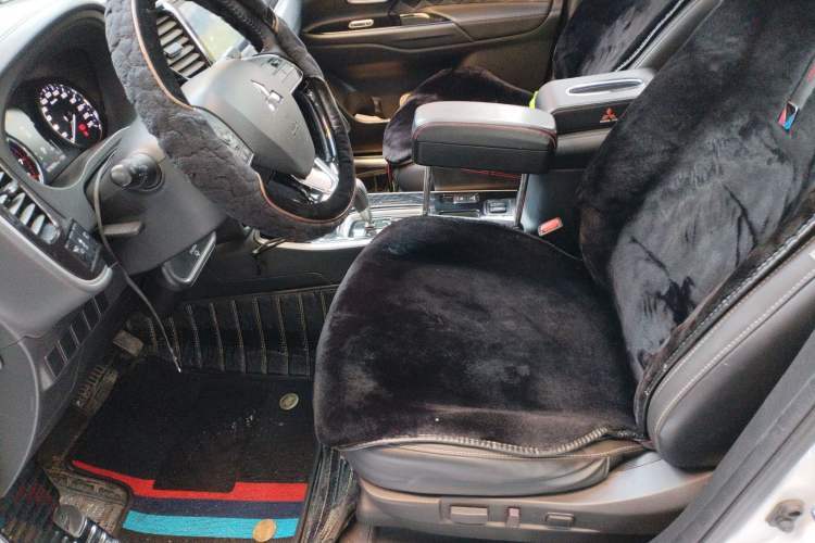 Used Mitsubishi Outlander 2021 2.0L Two-Wheel Drive Comfort Edition 7 Seats