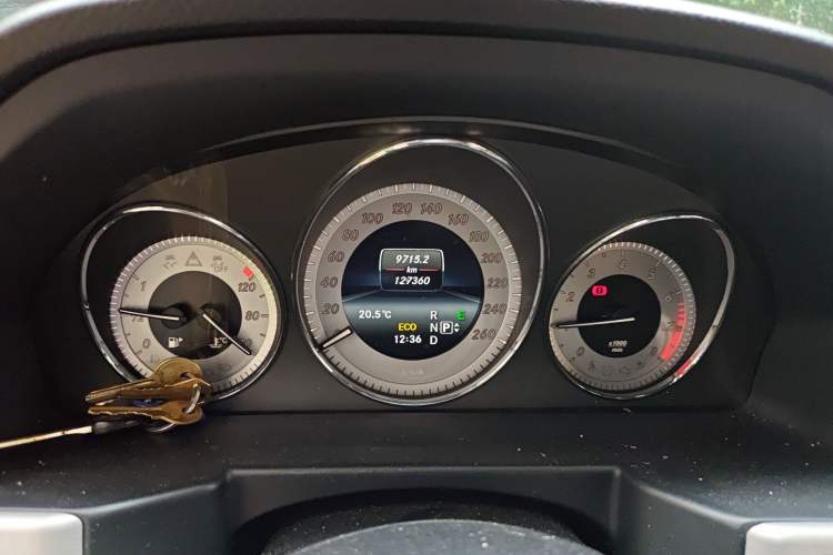 Used Mercedes-Benz GLK-Class 2015 GLK 260 4MATIC Dynamic Edition Ultimate Version
