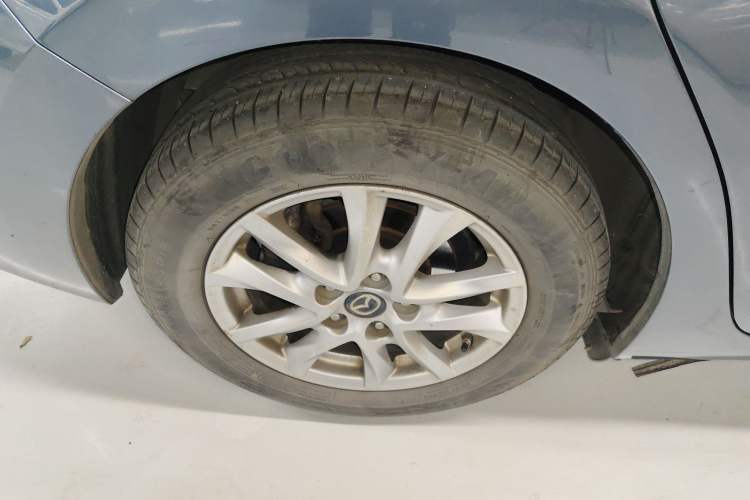 Used Mazda 3 Axela 2017 Sedan 1.5L Automatic Comfort Model Emission Standard China V