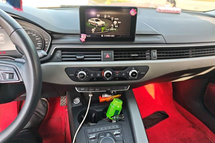 Used Audi A4L 2019 40 TFSI Ambition China VI Audio And AC Panel