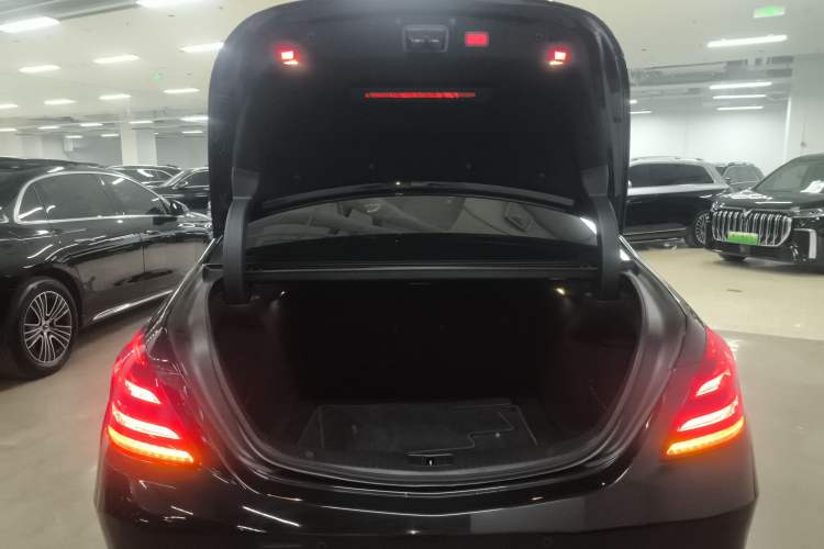 Used Mercedes-Benz S-Class 2020 S 350 L Business Class Ultimate Edition Trunk