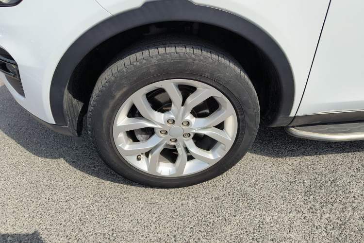 Used Land Rover Discovery Sport 2017 2.0T HSE
