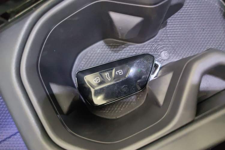 Used Volkswagen ID.7 VIZZION 2024 PRO Model Vehicle Key
