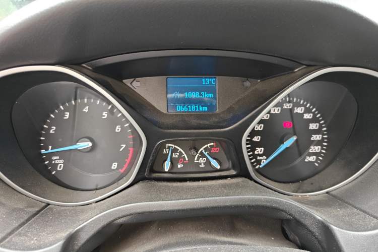 Used Ford Focus 2012 Hatchback 1.6L Manual Comfort Model
