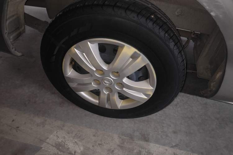 Used FORTHING Lingzhi 2019 M5L 1.6L 7-Seater Base Model China VI Standard