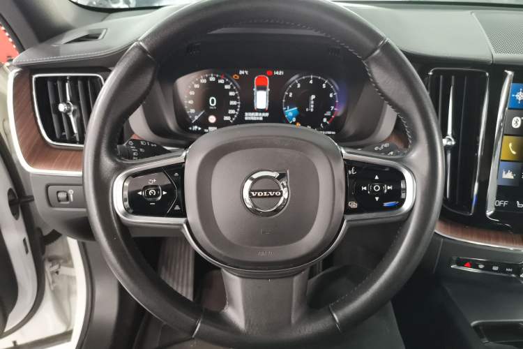 Used Volvo XC60 2021 T5 4x4 Zhiya Luxury Edition
