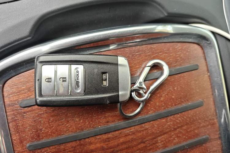 Used Acura MDX 2014 3.5L Luxury Edition Vehicle Key