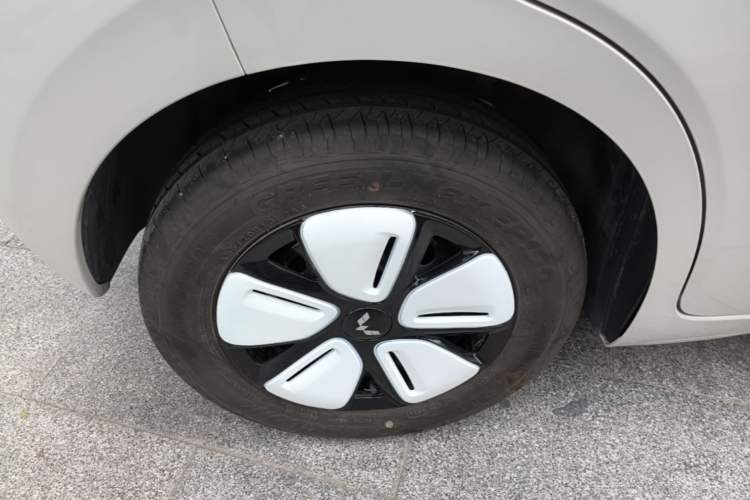 Used Wuling Hongguang MINIEV 2025 Four-Door Version Advanced Edition
