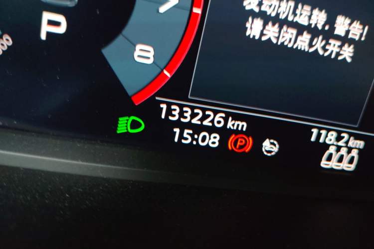 Used Audi Q3 2020 35 TFSI Fashion Dynamic Model Odometer Close Up