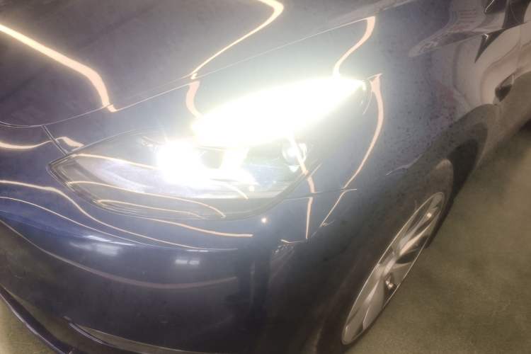 Used Tesla Model Y 2021 Standard Range Rear-Wheel Drive Version Left Front Headlight