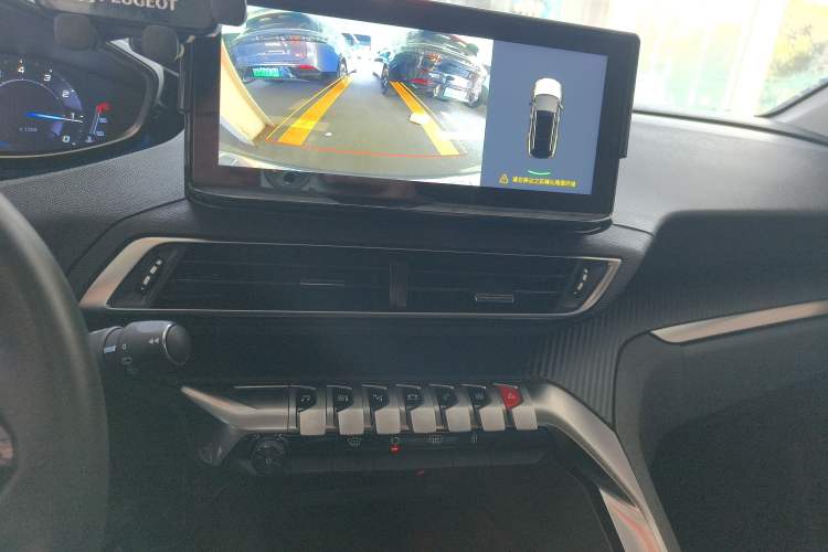 Used Peugeot 5008 2023 400THP True Love Edition 5-seater
