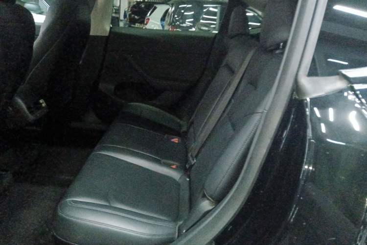 Used Tesla Model Y 2021 Standard Range Rear-Wheel Drive Version