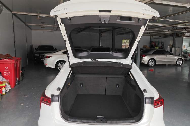 Used Bestune B70 2025 Dragon Edition 1.5T Enjoyment Model Trunk