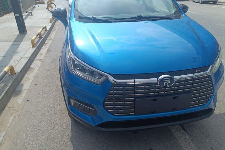 Used BYD Yuan New Energy 2019 EV535 Smart Connect Trendsetting Model Right Front Headlight