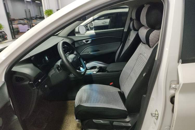 Used Baojun RC-6 2019 1.5T CVT Elite Version with 24-Hour Online Service
