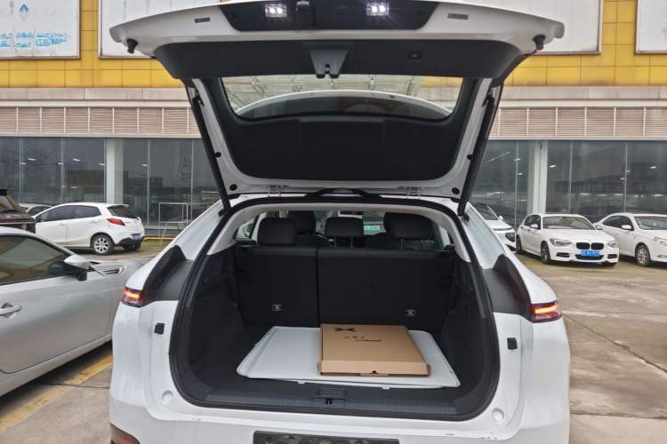 Used XPeng G6 2025 625 Long-Range Max Flagship Edition Trunk