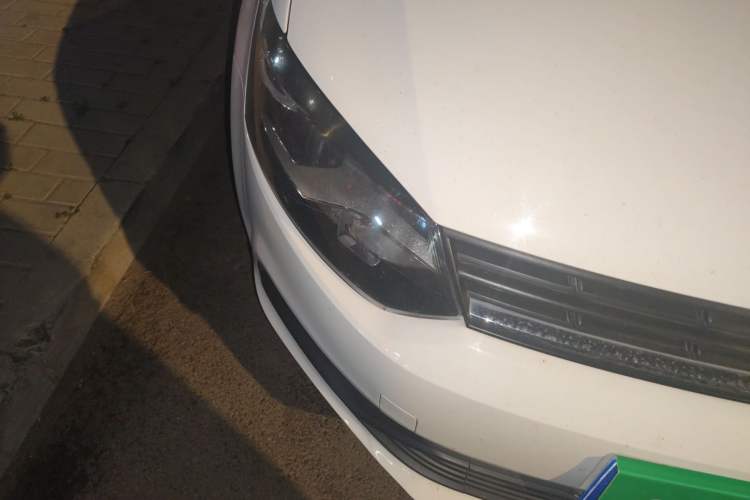 Used Volkswagen Polo 2016 1.4L Automatic Trendy Model Right Front Headlight