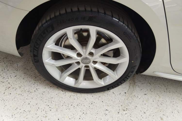 Used Audi A4L 2019 40 TFSI Fashion Edition China VI Emission Standard