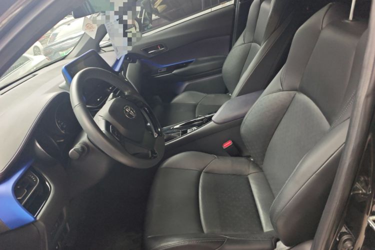 Used Toyota IZOA 2018 2.0L Yichi Version China VI Standard
