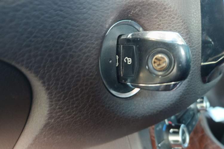 Used Volkswagen Touareg 2011 3.0 TSI Comfort Version