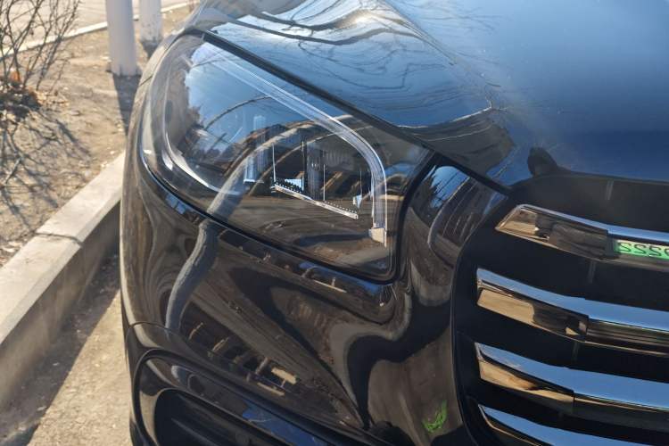 Used Mercedes-Benz GLS 2024 GLS 450 4MATIC Stylish Model Right Front Headlight